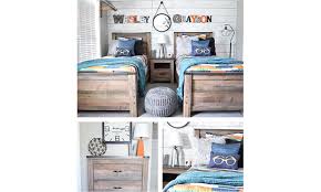 It's hard to decorate when your palette is all over the place. Enter To Win A Bedroom Makeover Get It Free