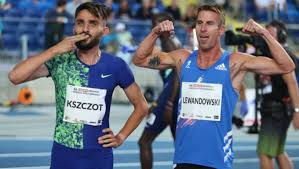 Marcin lewandowski to polski lekkoatleta, który specjalizuje się w biegach na średnie dystanse. Lekkoatletyka Piotr Rostkowski Marcina Lewandowskiego Stac Na Medal Igrzysk Olimpijskich W Tokio Sport Tvp Pl