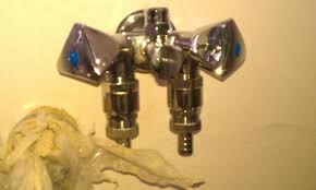 Waschmaschinen werden mit normalem trinkwasser. Geschirrspuler Und Waschmaschine In Der Kuche Anschliessen Anschluss Durchlauferhitzer Wasseranschluss