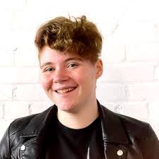 Cassie Crum's Instagram, Twitter & Facebook