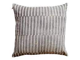 Beddinginn.com has a large of classy and stylish selections throw pillows you can choose.new arrival keep update on throw pillows and you can purchase the latest trending fashion items. Pin On Exterior House Colors Chestertown