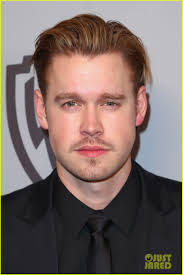 Rising Stars Nick Robinson & Harris Dickinson Are Dapper Dudes at Golden  Globes After Party 2018!: Photo 4010604