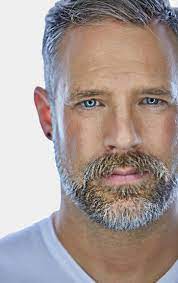 pin von jussie c herth auf beards hairstyles manner frisur kurz haarschnitt manner und mannerhaar
