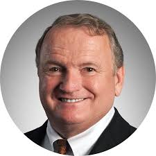 Clay Farrell's Instagram, Twitter & Facebook