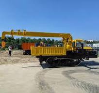China Manufacturer of Crawler Dumper With Crane Tracked Carrier