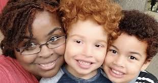 Mom couldn't believe it when her baby was born with white skin & red hair