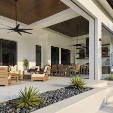 Awning photo by courtesy of solair. 75 Beautiful Outdoor Kitchen Design With A Roof Extension Houzz Pictures Ideas July 2021 Houzz