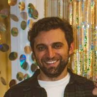 Ryan Farrar's Instagram, Twitter & Facebook