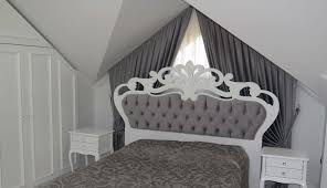 Modernlik zaten dekorasyonda her zaman öne geçiren bir anlayıştır. Cati Kati Perde Modelleri Pile Perde