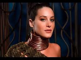 Maybe you would like to learn more about one of these? Giraffe Woman Wants To Extend Her Neck By Encasing It In Copper Rings Sydney V Smith Youtube