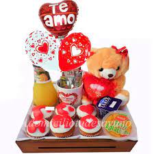 'beladona' sabores de iquique ofrecemos nuestros desayunos u onces a domicilio dulces, light, diabéticos, salados, la canasta para el, peluches, chocolates, botellas de vino, cervezas, etc. Desayunos Sorpresa Iquique Desayunos Sorpresa Iquique
