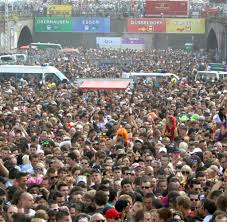 Letzte loveparade berlin neuer abschnitt. Massenpanik Wie Die Loveparade In Duisburg Zur Katastrophe Wurde Bilder Fotos Welt