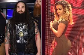 Windham lawrence rotunda is an american professional wrestler. Wife Accuses Wwe Superstar Of Having Affair With Ring Announcer