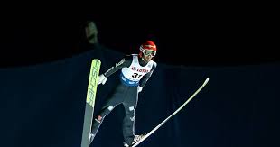 Der schweizer gregor deschwanden landet bei meter. Skispringen Markus Eisenbichler Gewinnt Weltcup In Kuusamo Geiger Neunter