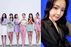 Apink's official fanclub is called pink panda, while the fans are collectively known as pandas. Yzmrteaygssbhm