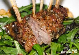 A continuación podéis ver cómo limpiar las costillas de cordero de su carne, sencillamente utilizando hilo de cocina, hay que hacerlo costilla a costilla, pero tal y como nos muestra mark elia es fácil y. Pin En Cocina Judia