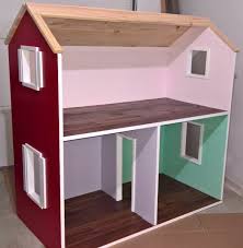 Maison De Poupee En Bois Idees Diy Pour Faire Heureux Vos Enfants Maison De Poupee En Bois Maison De Poupee Maison De Poupee American Girl