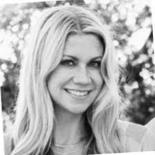 Lisa Olender's Instagram, Twitter & Facebook