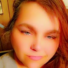 The moment I saw @lovecorinemarie post about her bookmarks, I knew I had to  have one. A bookish accessory? Yes, please! Luna would love it, so I knew I  had to try