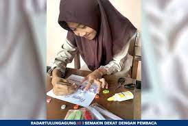 Dari semua penjelasan tentang seni kerajinan tangan sering disebut sebagai kerainan kriya tersebut diatas, semoga kita semua sudah bisa memahami dan mengerti tentang seni kerajinan tangan seni kriya. 24 Seni Kerajinan Tangan Sering Disebut Sebagai Paling Trend