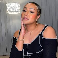 The Revival Of My Blonde Bimbo Era Is Upon Us. She's A Woman Of The Streets  That Will End Up Under Your Sheets, Watch Out! 🏆 #NewHairWhoDis  #PrettyGirlRock #IAmWoman #Fearless // AD