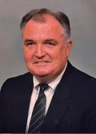 Hester Leonard's Instagram, Twitter & Facebook