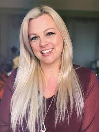 Bethany Pineda's Instagram, Twitter & Facebook