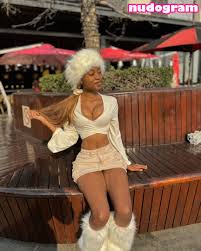 kisha_ndlovu_  kisha_ndlovu_  kisha_ndlovu_  Lakeisha N  Kisha  Гола  изтичане OnlyFans снимка 23 - Nudogram v2.1