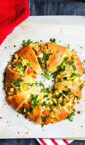 Egg And Vegetable Crescent Roll Breakfast Ring Recipe Breakfast Crescent Rolls Crescent Rolls Breakfast Ring