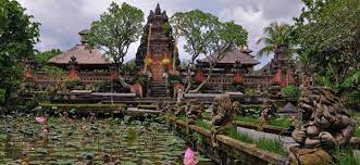 Ubud Water Palace Pura Taman Sarawati Ubud Palace Ubud Water