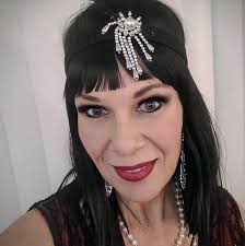 Question. Has anyone had success in just cutting out sugar and seeing  results. I was just diagnosed after a year of constant pain. I still work,  and the pain is almost unbearable.