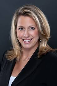 Former Yammer Executive, Dee Anna McPherson, Joins HootSuite as Vice  President of Marketing