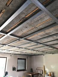 Eine abgehängte decke durch trockenbau kann dafür sorgen, dass räume schneller warm werden und so zu einer heizkostenersparnis führen. Decke Abhangen Mit Wenig Raumhohenverlust