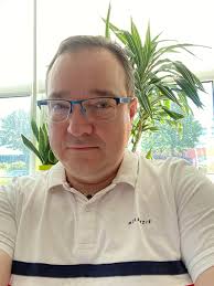 Robert Bax (@ZibiBax)