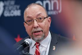 Durr ends bid for governor, endorses Spadea for GOP nod