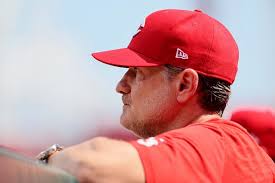 reds struggle to score runner from third?