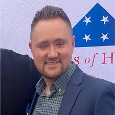 Daniel Bahl's Instagram, Twitter & Facebook