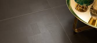 The versace ceramics collection presents #greek, an evolution of luxury for modern settings with unique allure.geometry and beams of light create new scenarios. Gold Ceramiche Versace Fliesen Direktvertrieb Fliesen Feinsteinzeug Aus Italien Und Spanien Online Kaufen