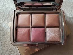 The upside to this year's palette (in a way) is that the included shades are new rather than repeated from the permanent range. Hourglass Ambient Lighting Edit Unlocked Palette Review Wantastic Beauty