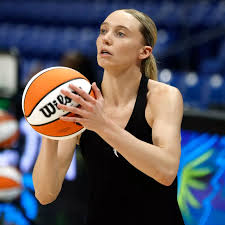 Paige Bueckers given words of wisdom that speak volumes before WNBA debut -  The Mirror US