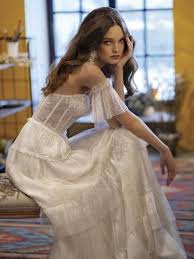 Als professionsale onlie shop für brautkleider verkaufen wir alle kleider mit top qualität und günstigem preis. Boho Brautkleider Vintage Brautkleider In Koln Lassig Elegant