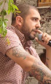 Un panettiere che scrive libri l'ideatore del gruppo che impazza su  Facebook