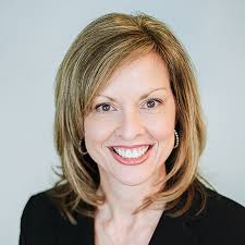 Allison Wray's Instagram, Twitter & Facebook