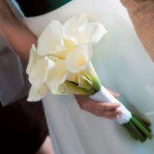 Jun 18, 2021 · calla lily bouquets are very popular for expressing love and appreciation on valentine's day and mother's day. Calla Wedding Bouquet Off 74 Buy