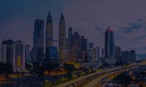 With an aura of donna fatale, the signature diva suite is inspired by the remarkable beauty of cinema's legendary diva from the 1930's who had an engaging as dramatic, warm and expressive as an operetta, the signature soprano suite takes inspiration from a grand soprano of opera. Yolo Signature Suites Review Of Malaysia Property Real Estate