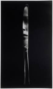 Alain Fleischer L Ame Du Couteau 1982 Photographie Noir Et Blanc Photographie Blanche Photographie De Portraits