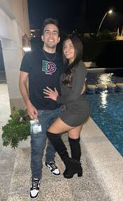 Juakin y Gaby - YouTube