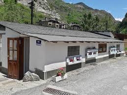 Le pas de la case est la destination incontournable pour faire de bonne affaire en andorre, réservez en ligne votre hotel ou location au pas l'apartamentos varios pas 3000 propose des appartements indépendants situés à encamp, en andorre, à seulement 800 mètres de la station de ski funicamp. Camping Pla Bewertungen Fotos Preisvergleich Andorra Canillo Tripadvisor