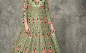 It is the latest trend among indo western fashion which is fusion is an anarkali and a gown. Partywear Floral Anarkali Gown Buy The Latest Designer Anarkali Suits At Lashkaraa With A Variety Of Long Anarkali Suits Party Wear Anarkali Dresses Kelly S Corner