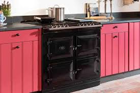 De aga is sterk en duurzaam en een stijl statement in. Nostalgische Kuche Mit Aga Herd Tinello Keuken Interieur